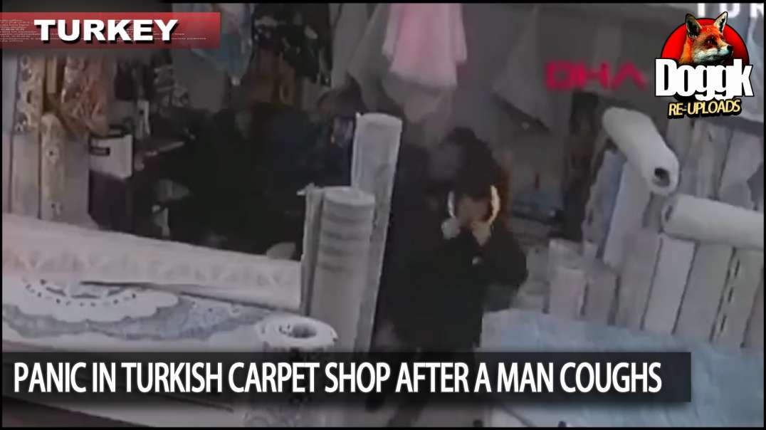 PANIC in TURKISH CARPET SHOP after a MAN COUGHS... (TURKEY, COVID-19)