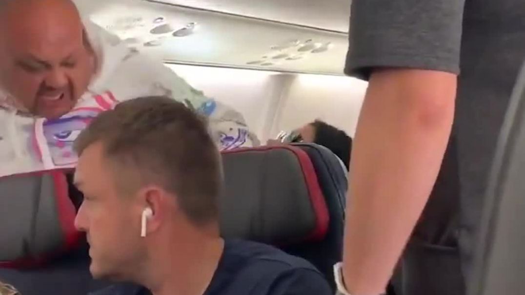 Passenger attacks boyfriend pre-flight for 'looking at other women'