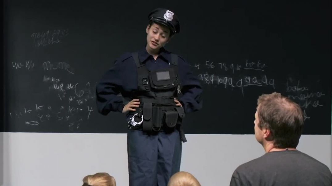 Female Cop Get's Owned By Grade School Boy