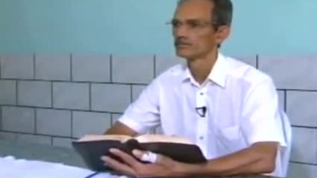 Interpretação "equivocada' da biblía faz pastor dormir com mulher casada