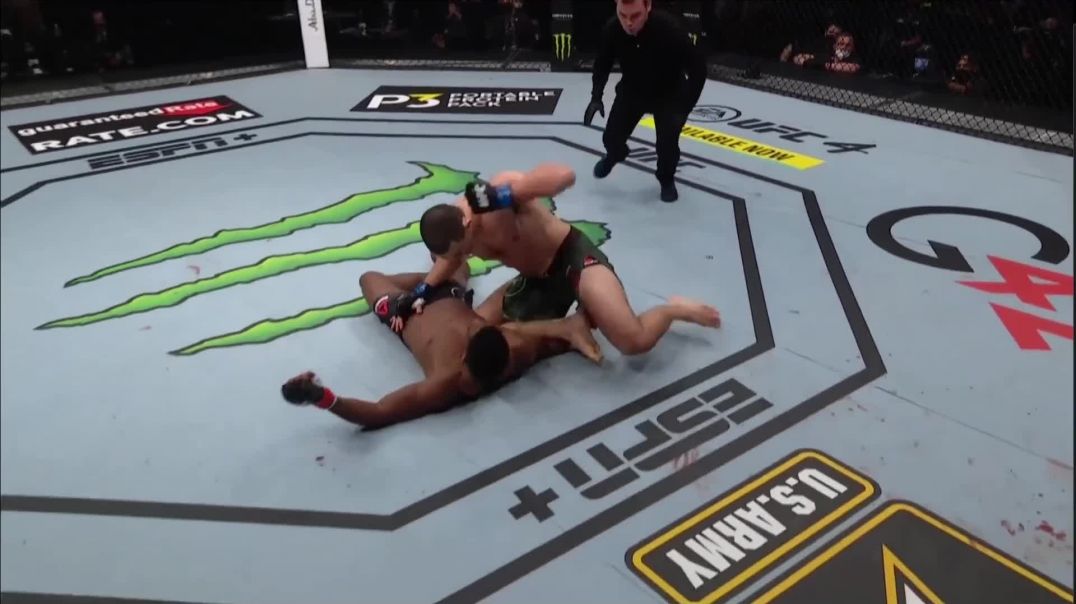 Devastating head kick knockout at UFC Fight Island 7