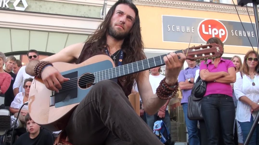 Estas Tonne