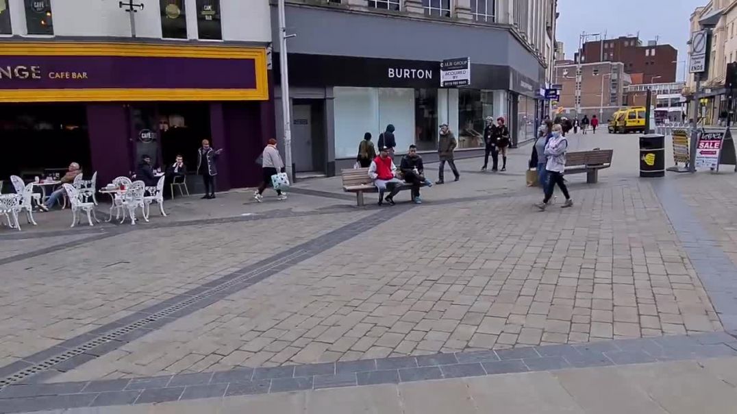 Police PCSO Attempt but Fail to Shut Down Preacher