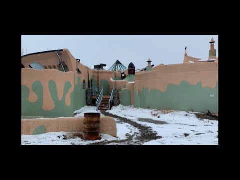 Tour Of The Hive At Earthship Biotecture