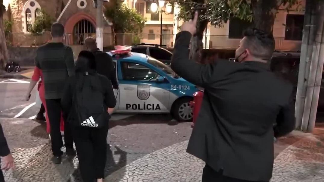 A " JUSTIÇA FEMINAZISTA COMO ARMA DE CRIMINOSAS " ...NEM A POLÍCIA E NEM POLÍTICOS ESCAPAM DA DITADURA !