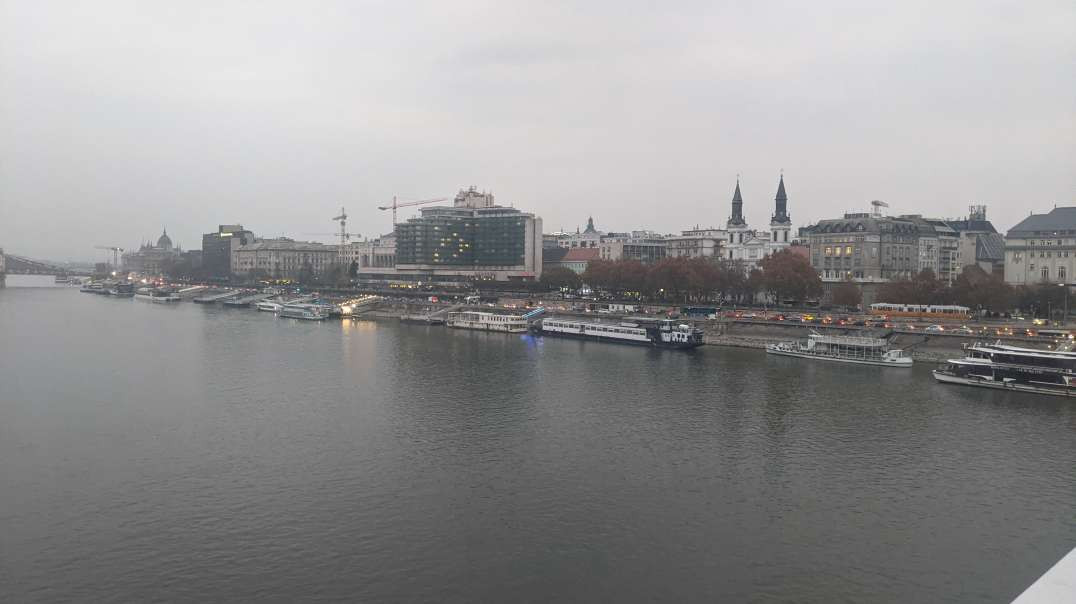 Boat Tour Of Budapest With Commentary