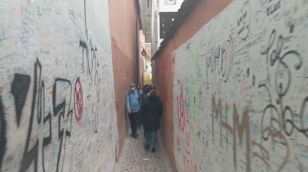 Walking Through The Smallest Street In The World