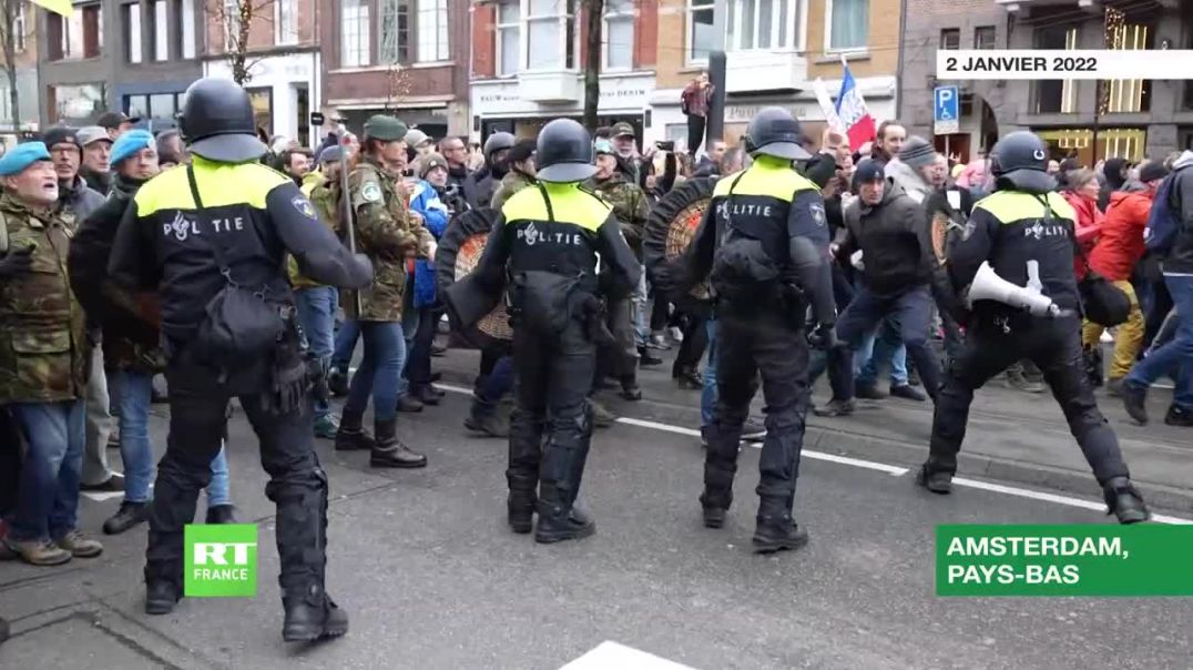 Protests in Amsterdam Sunday the 2nd of January 2022 against mandatory vaccination.