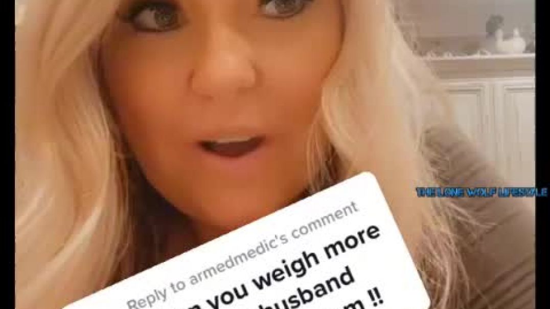 Overweight woman, who likes chicken and mashed potatoes, gets mad at men calling her out on Tiktok.