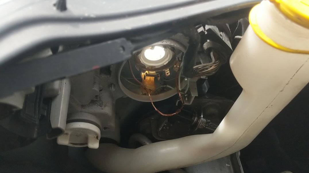 2003 Mercedes C320 How To Change Parking Light Bulb If You Have Big Hands