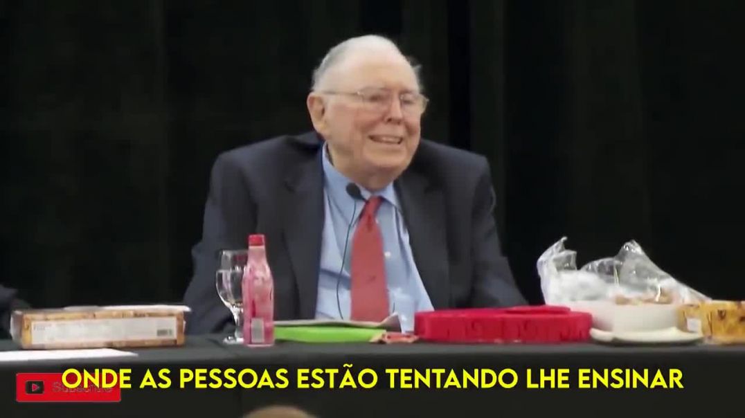 Charlie Munger Destrói Falsos Gurus Em 2 Minutos