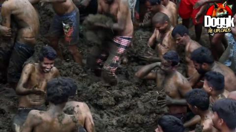 HINDU FAECAL FESTIVAL for GOOD HEALTH.. (INDIA)