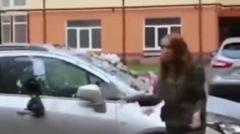 Muie destroi o carro do gado e se dá mal