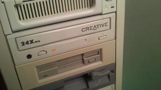 Creative 24x CD-ROM drive horrible noises (Matsushita CR 585)