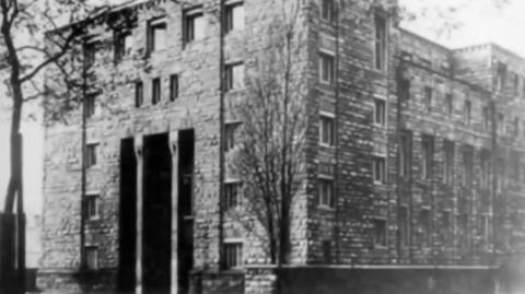 Escola de Frankfurt - Design de Subversão Ocidental / Frankfurt School - Western Subversion Design