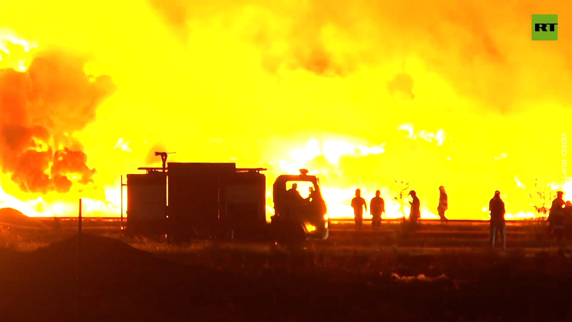 Huge blaze engulfs industrial park in Azerbaijan