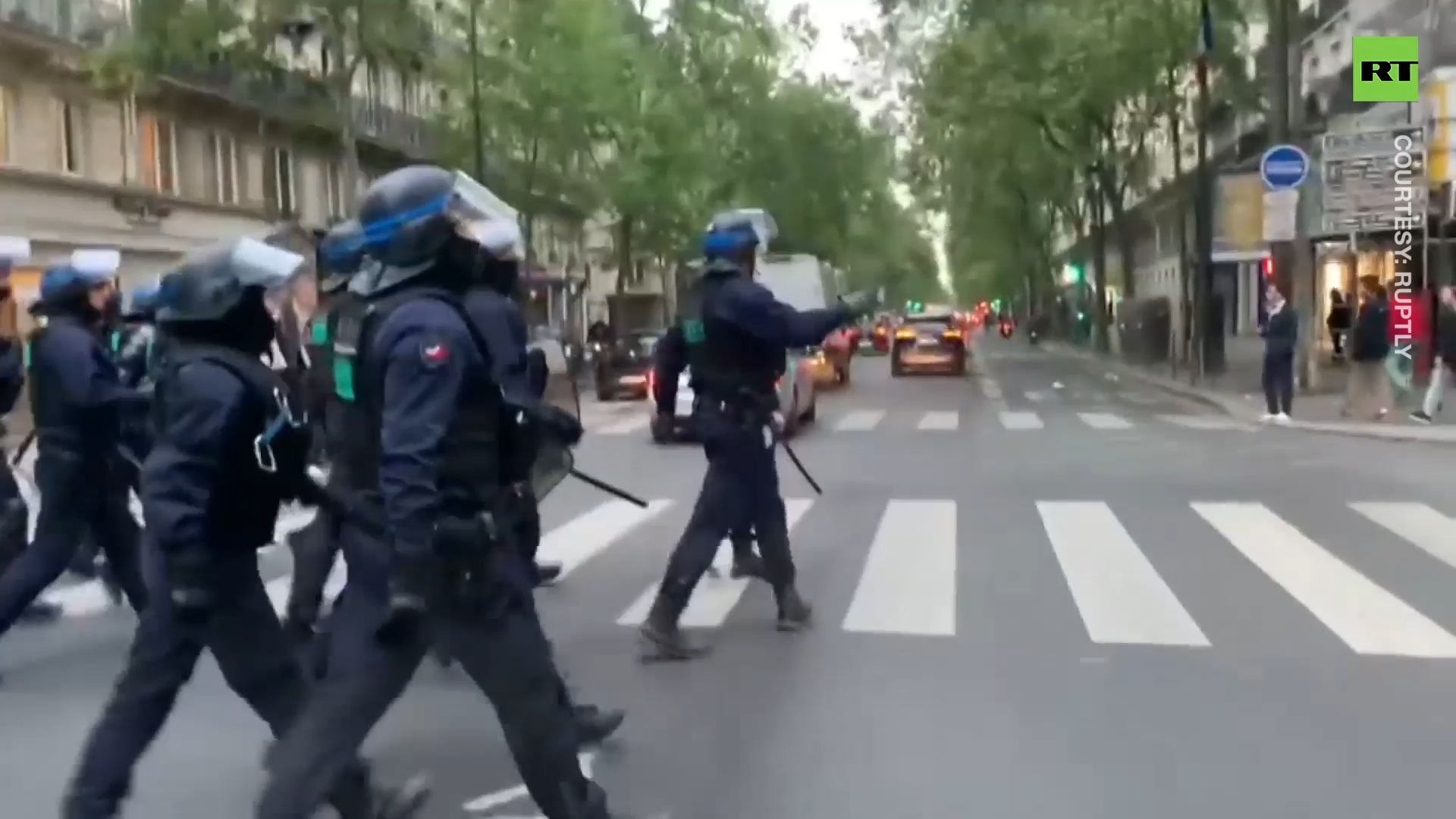 Chaos in Paris & Nantes following election results