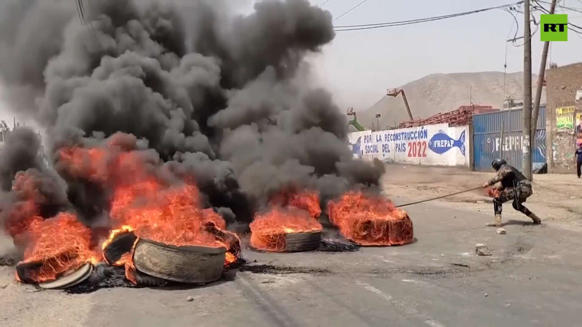 Peruvian fuel-price protest grips Lima