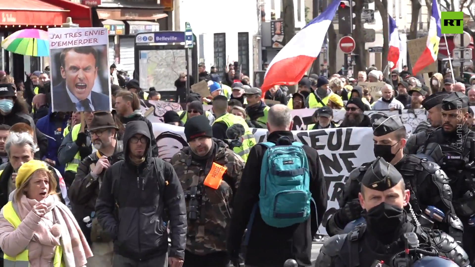 Yellow Vests hit streets of Paris ahead of presidential elections