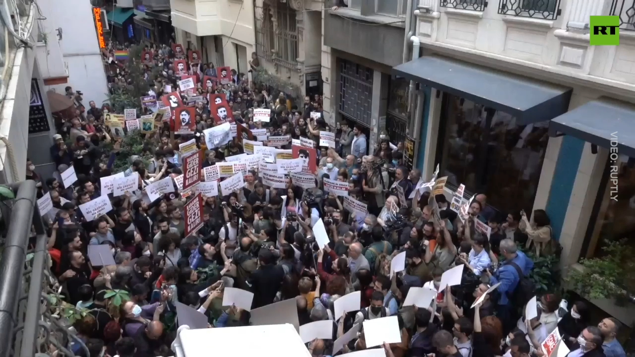 Clashes erupt in Istanbul at protest against life sentence for Osman Kavala