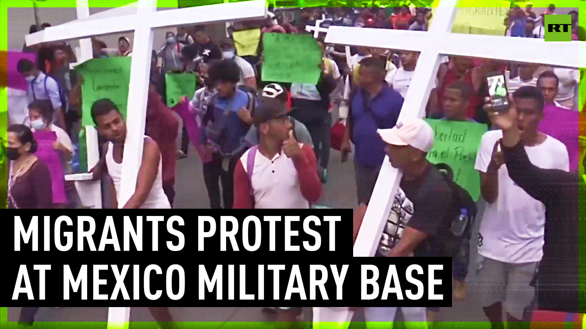 Migrants hold protest at Mexico military base