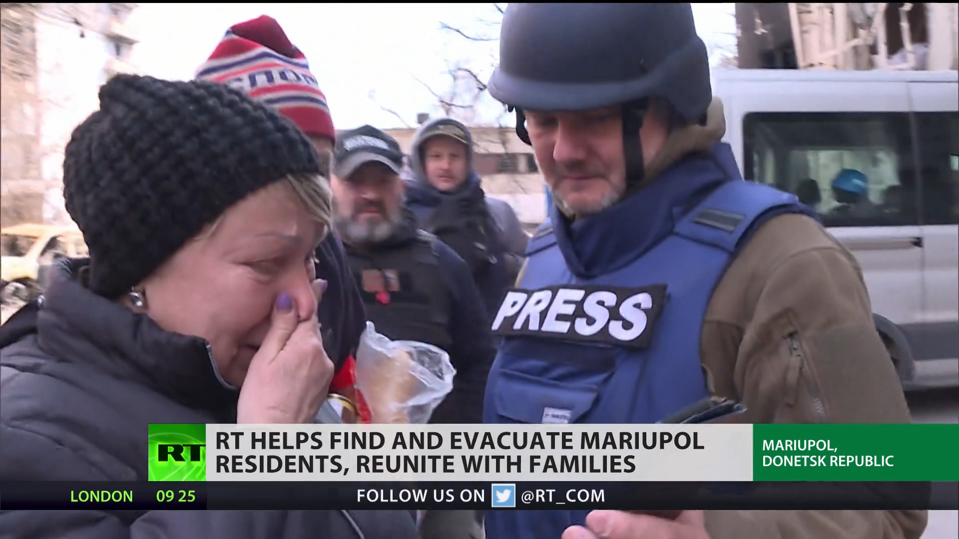 RT helps Mariupol residents evacuate and reunite with families in Russia