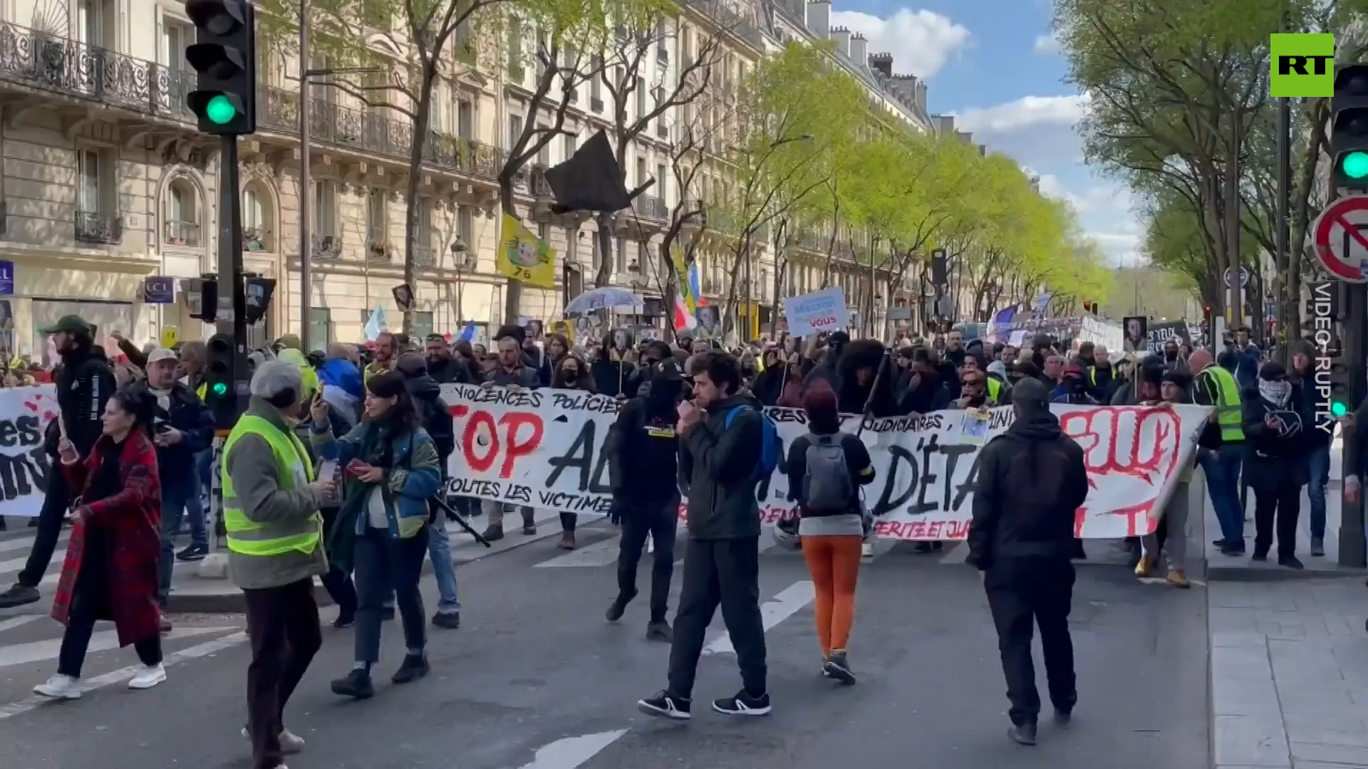 French protesters rally against police brutality