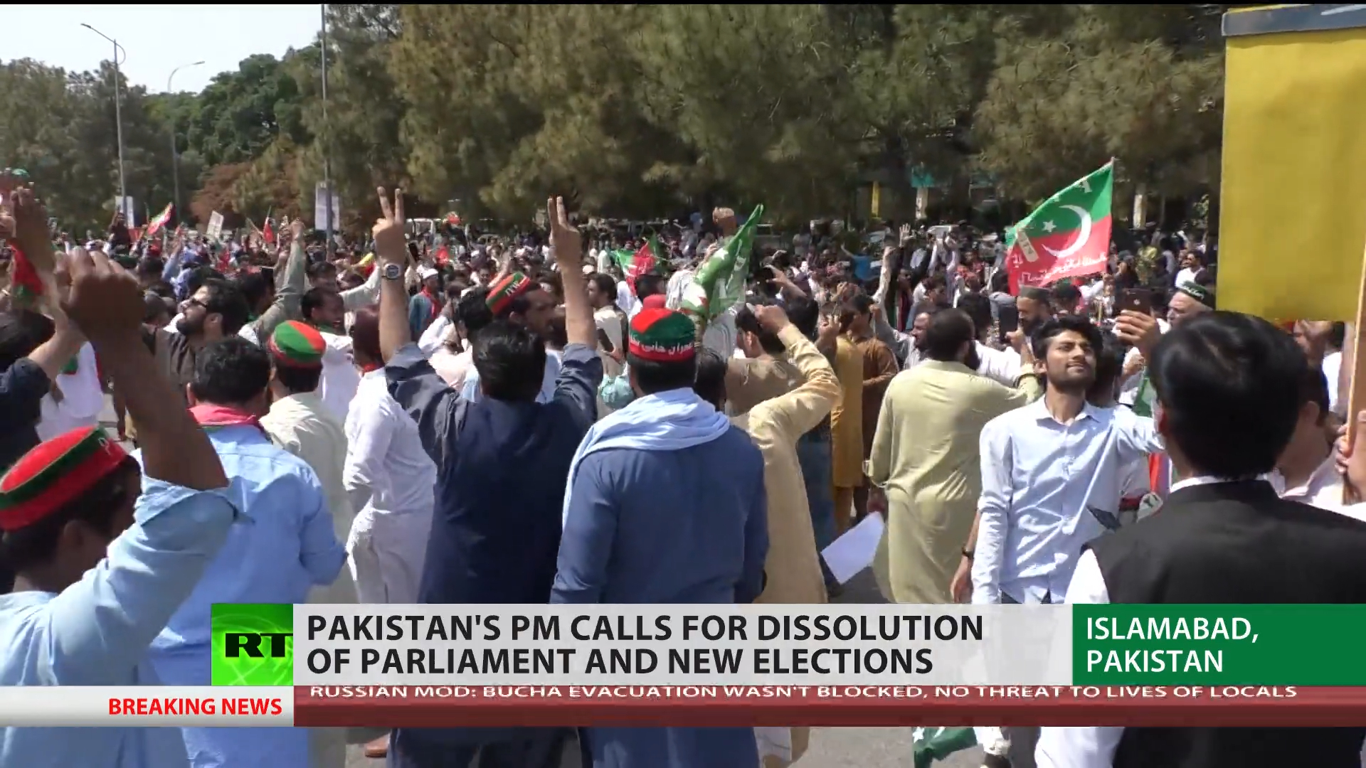 Pakistani PM Khan calls for early elections amid political turmoil