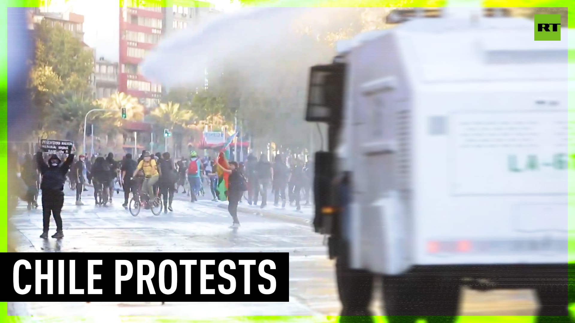 Water cannon deployed at protests in Chile