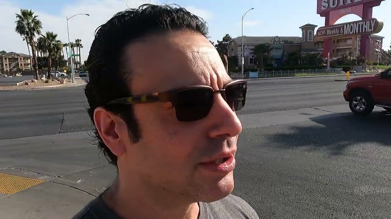 Blackpill-whoremaxer on the streets of Vegas