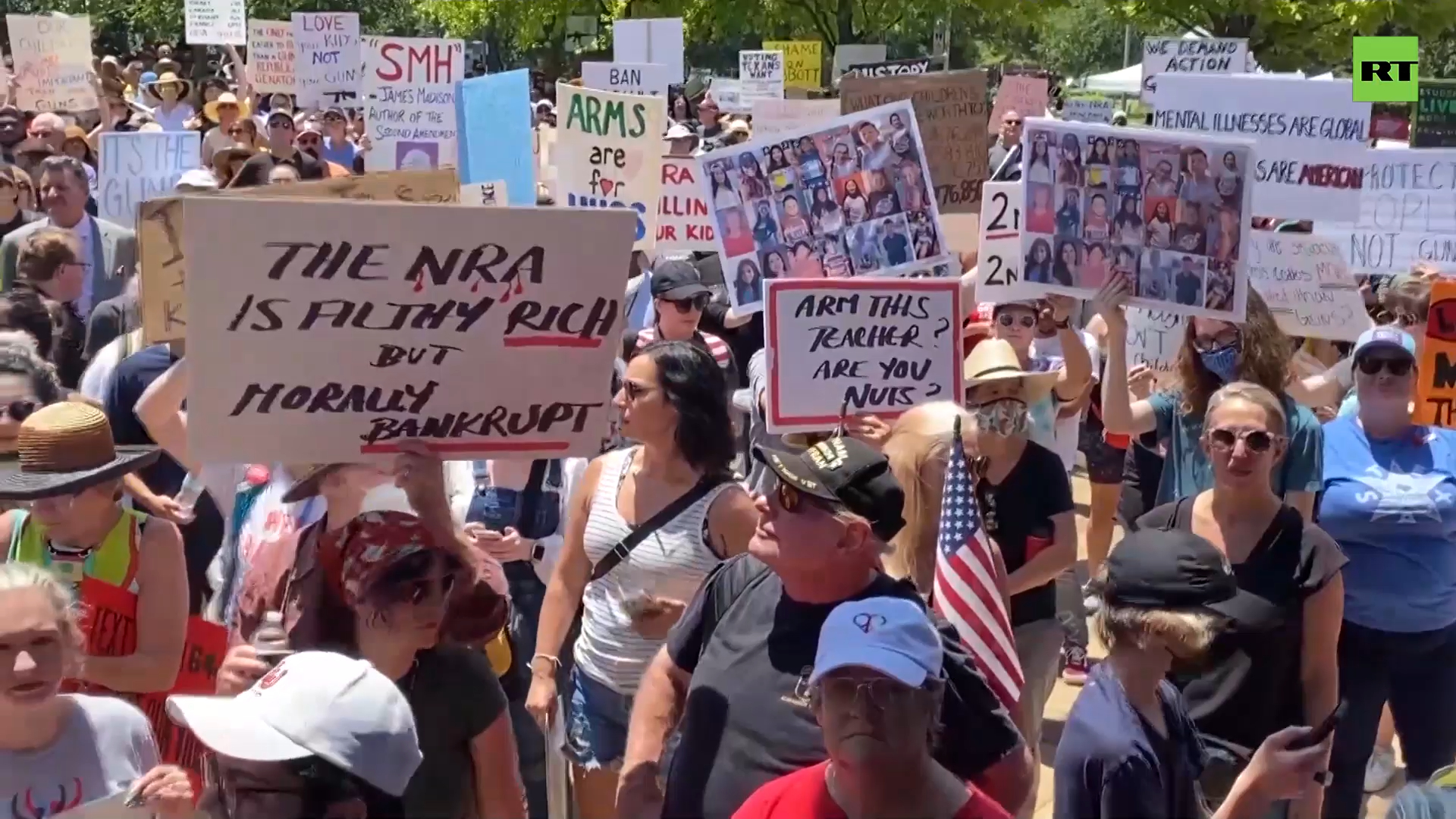 Anti-gun protests rock NRA convention