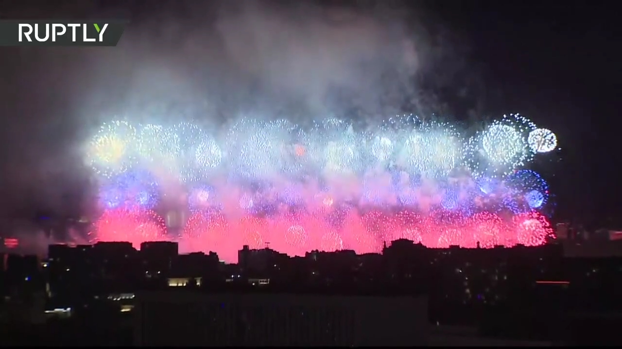 Massive Victory Day fireworks show in Moscow