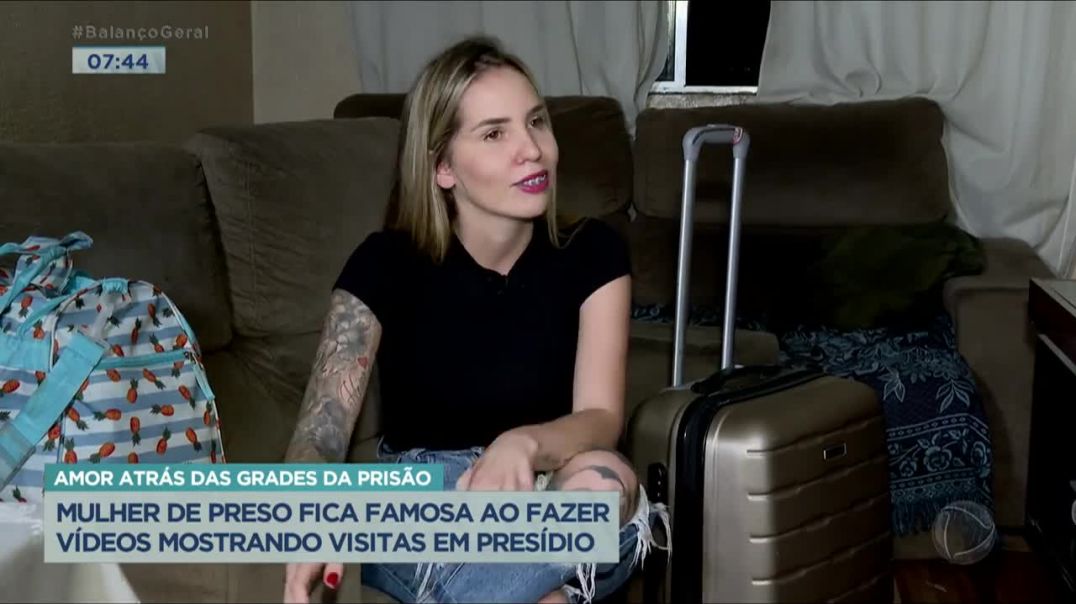 Mulher de detento fica famosa com vídeos sobre visitas a presídio. Com milhões de visualizações, essa é a forma que ela 