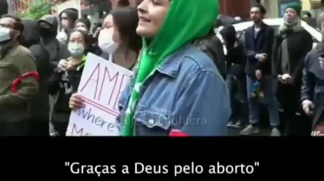 Aborteiras em frente a basílica