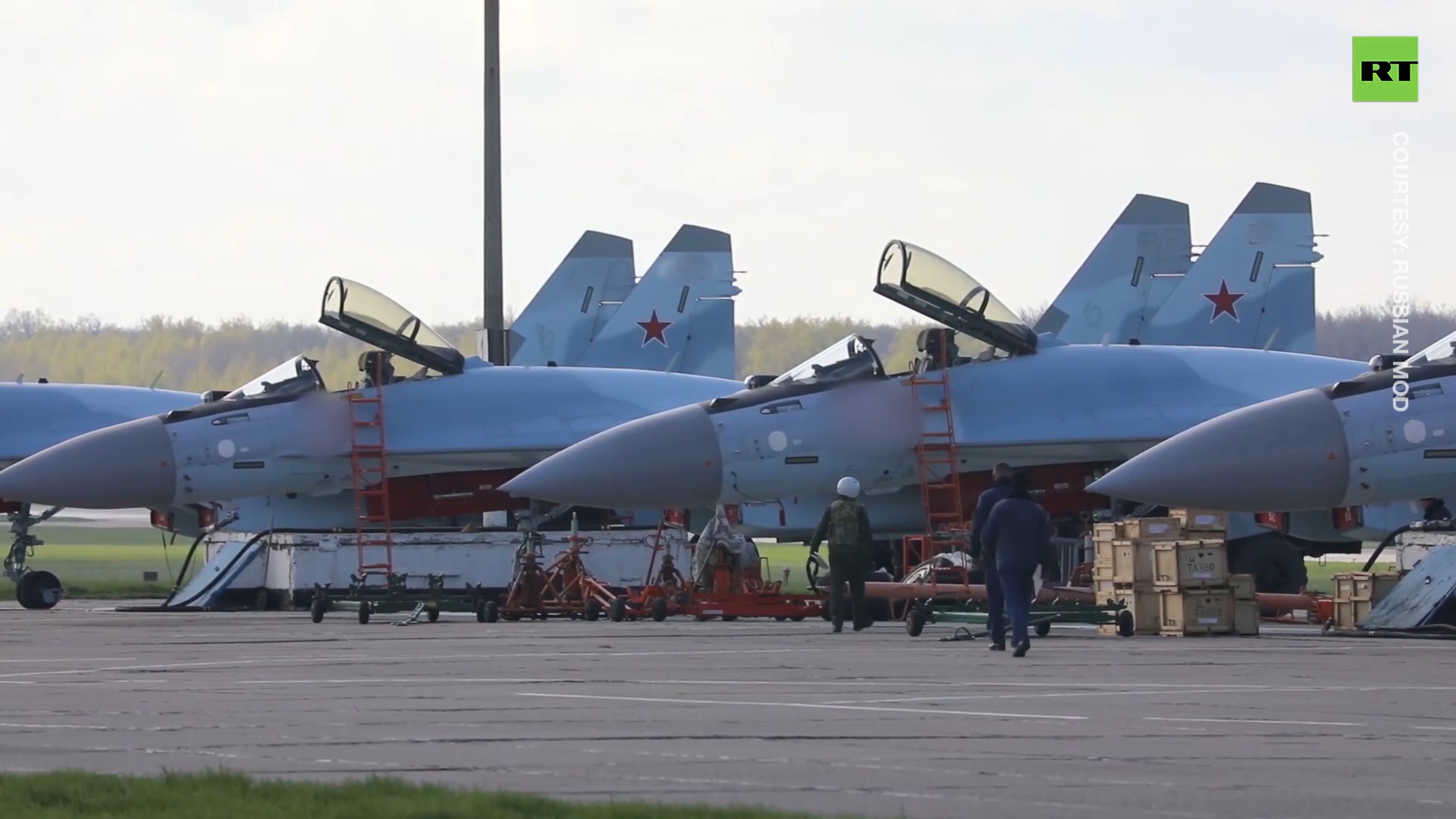 Su-35S destroy Ukrainian air defense systems