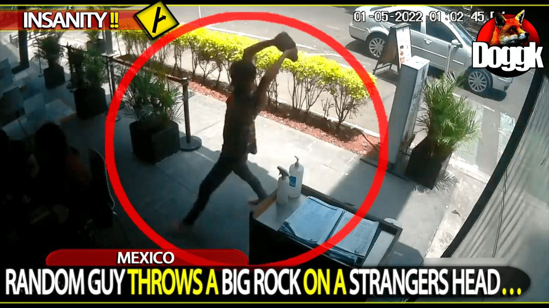 RANDOM GUY THROWS A ROCK ON A STRANGERS HEAD... (MEXICO)