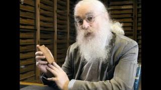 The Great Library of Nineveh with Irving Finkel  -  (See if you can play at 720p)