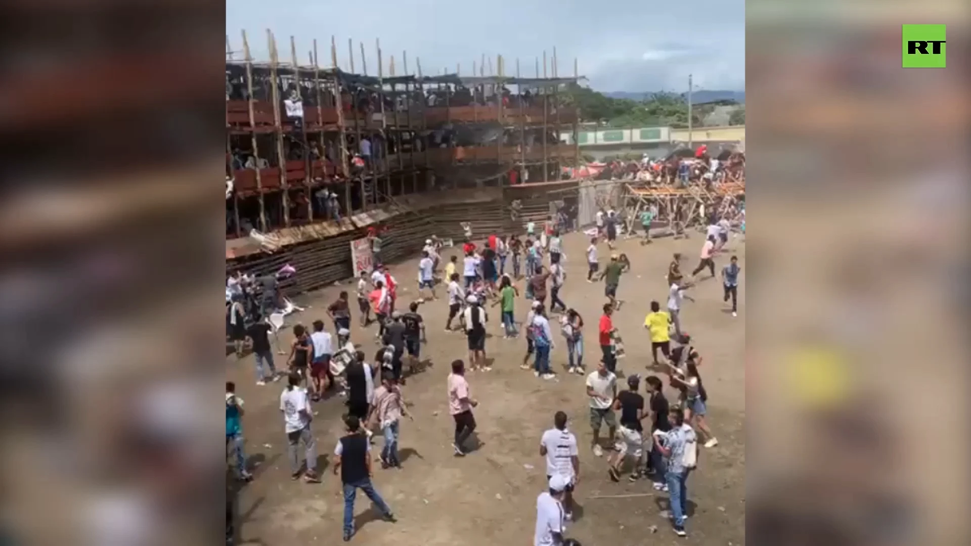 Fatal bullfighting stadium collapse in Colombia