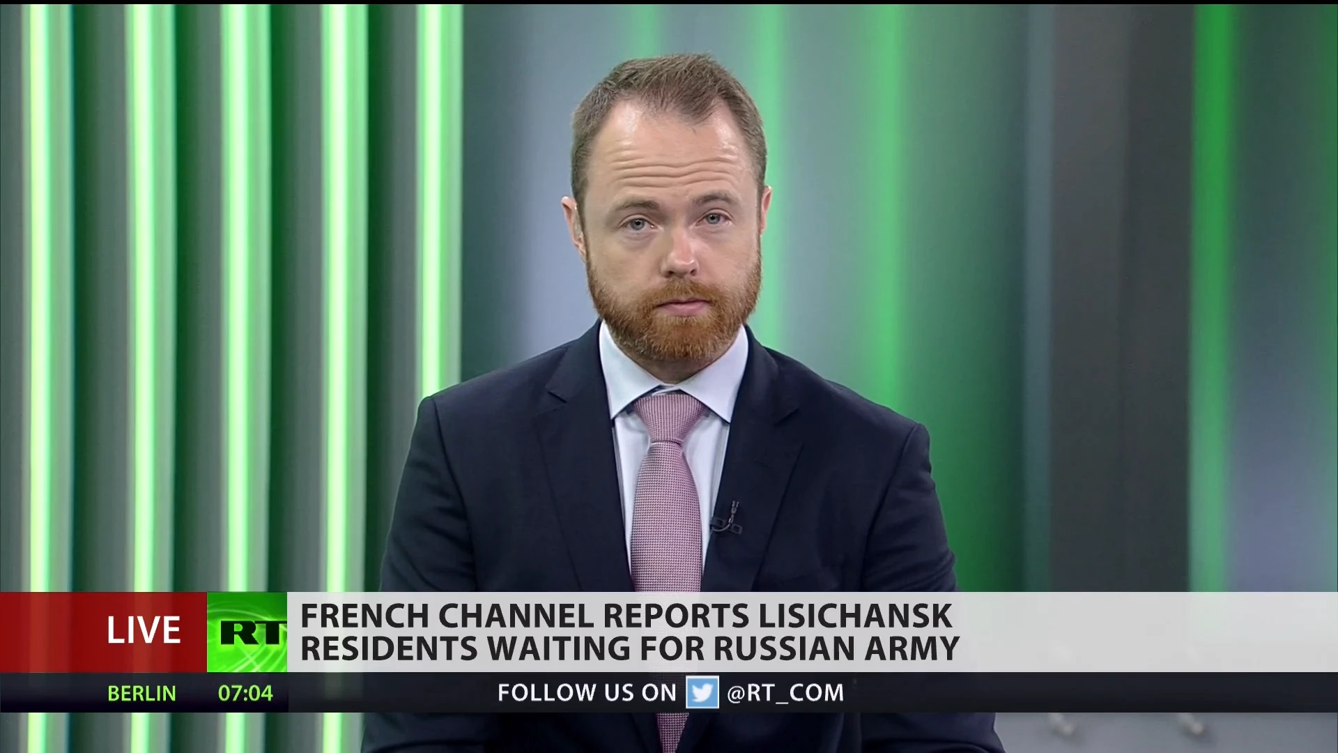 French TV channel shows Lisichansk locals waiting for Russian troops