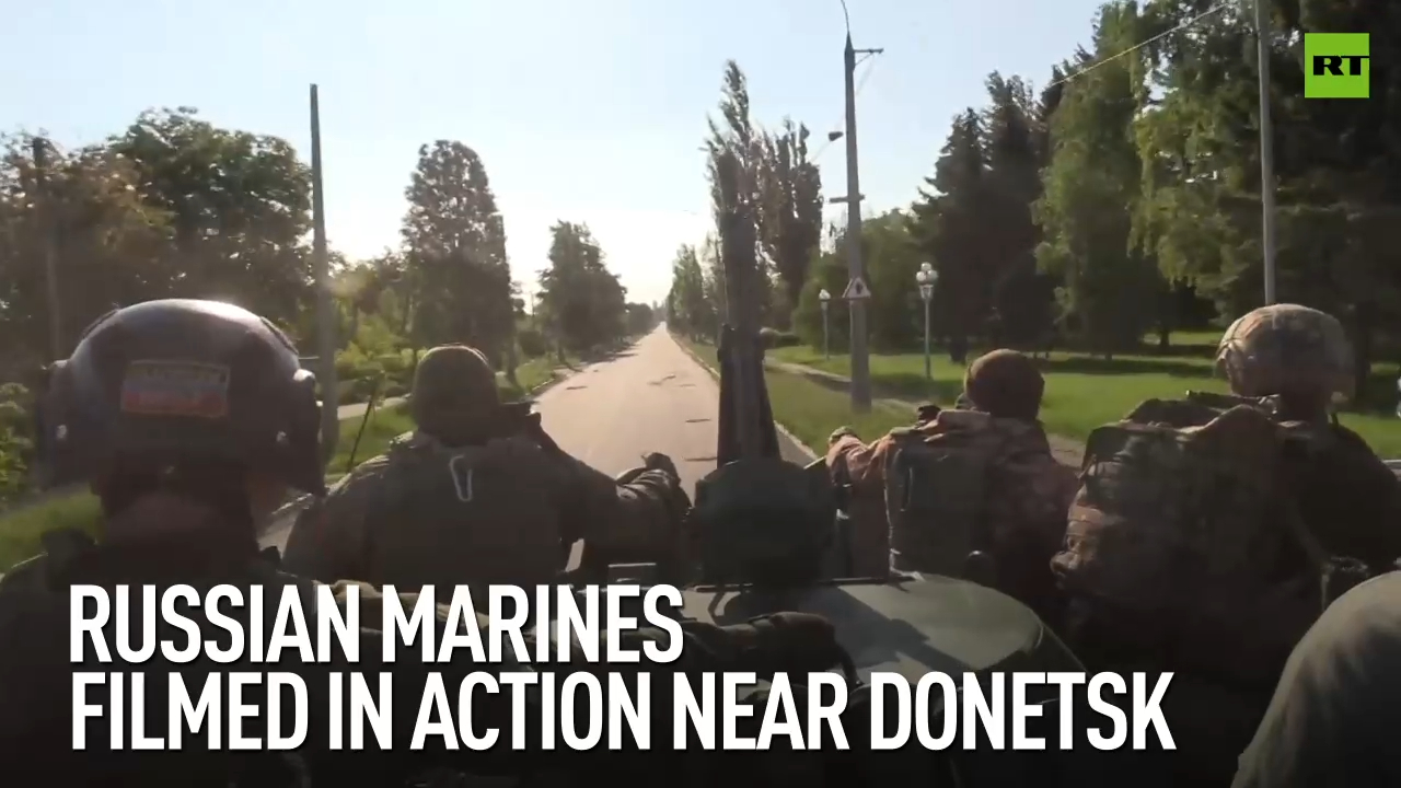 Russian marines filmed in action near Donetsk