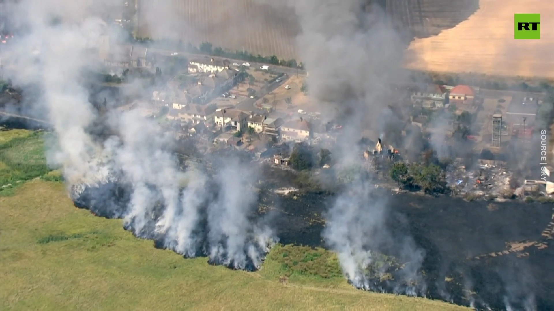 Huge fire breaks out in Greater London