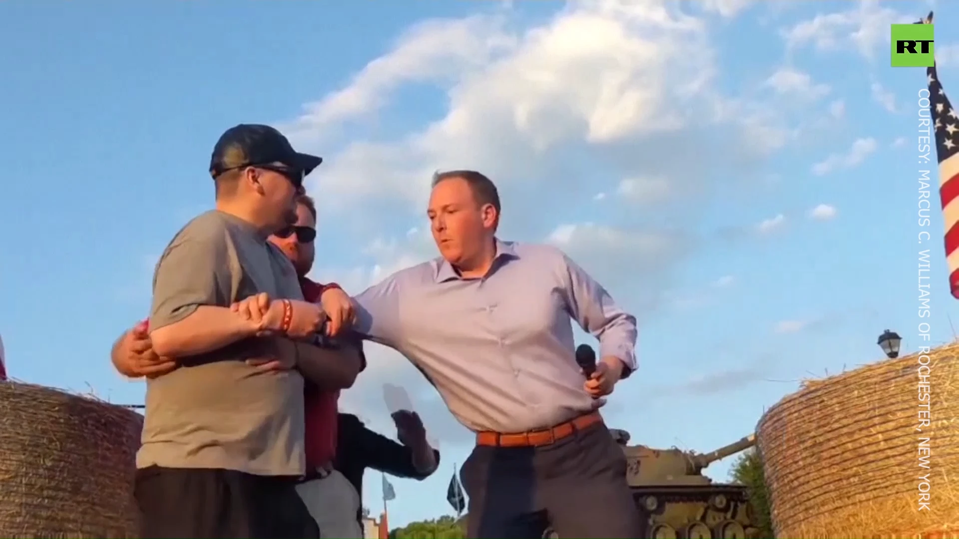 ‘You’re done!’ New York governor candidate attacked on stage