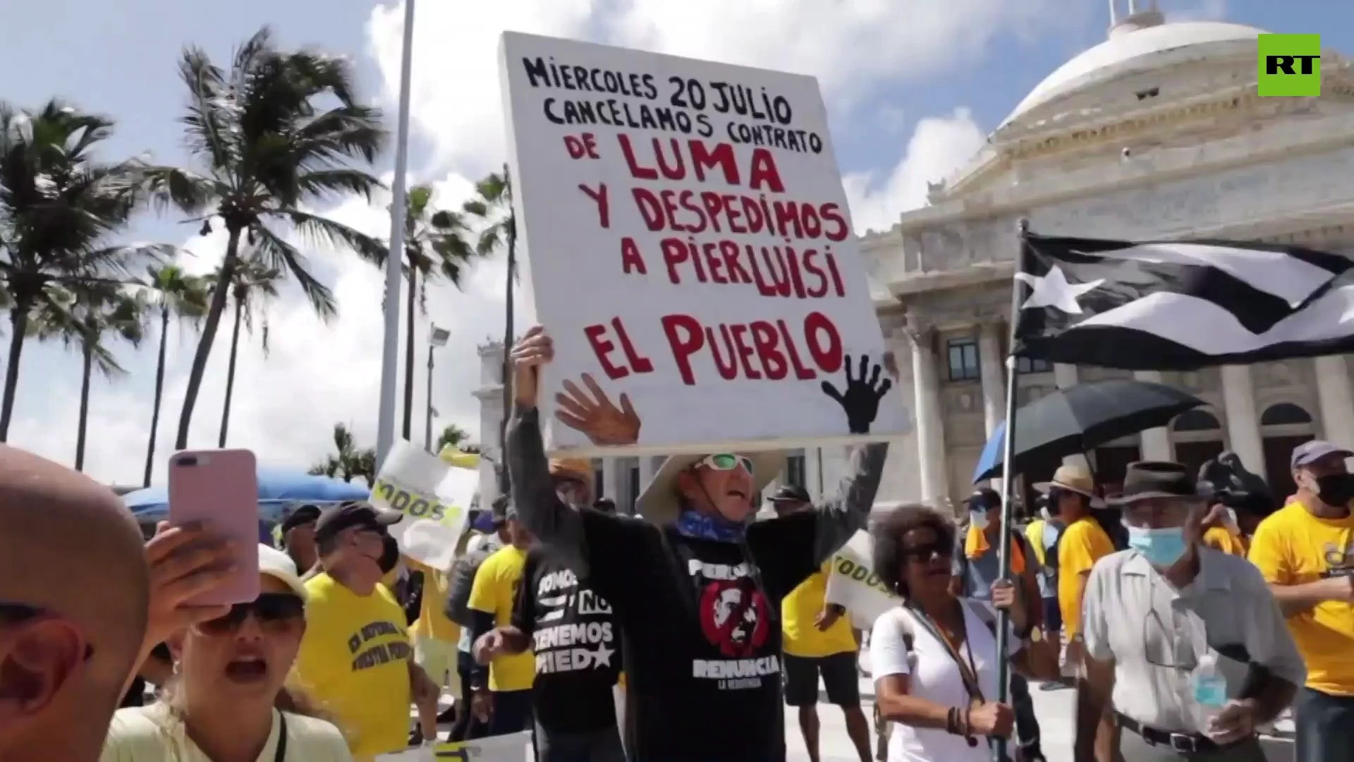 Protesters denounce Puerto Rico's energy policies