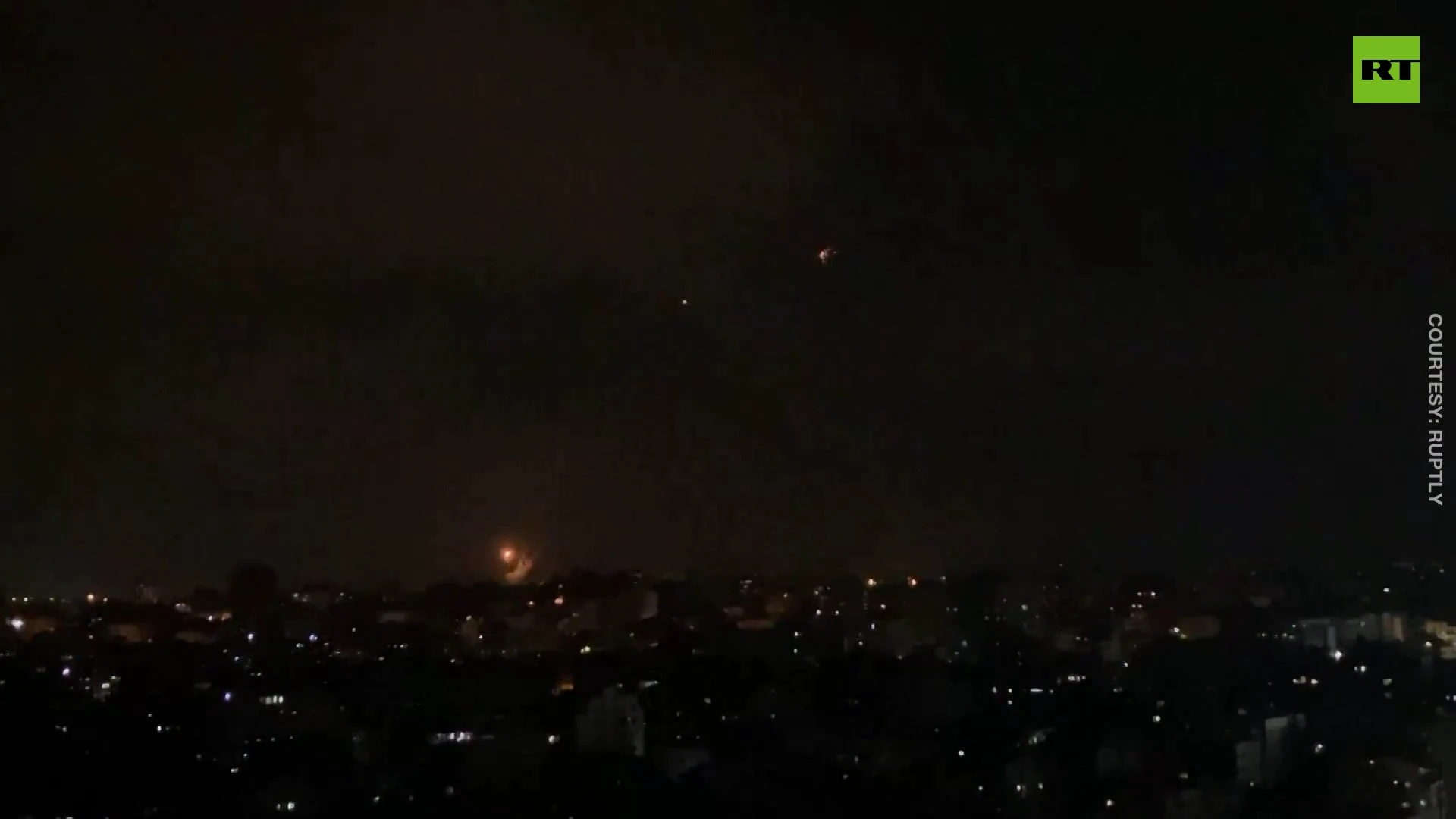 100 rockets launched at Israel following IDF Gaza shelling