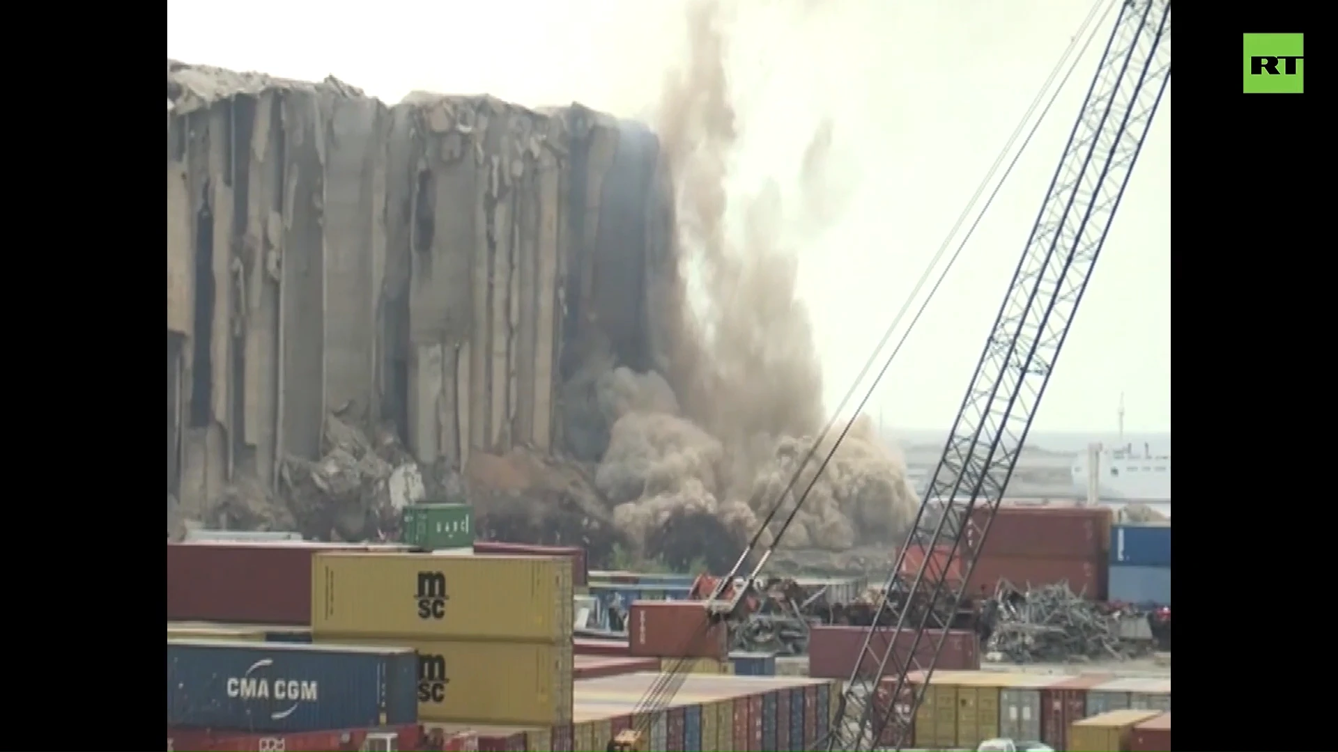 Grain silo COLLAPSES, sending massive cloud of smoke into the sky