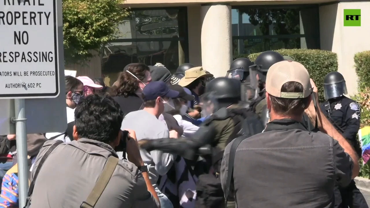 Scuffles erupt at pro-abortion rally in California