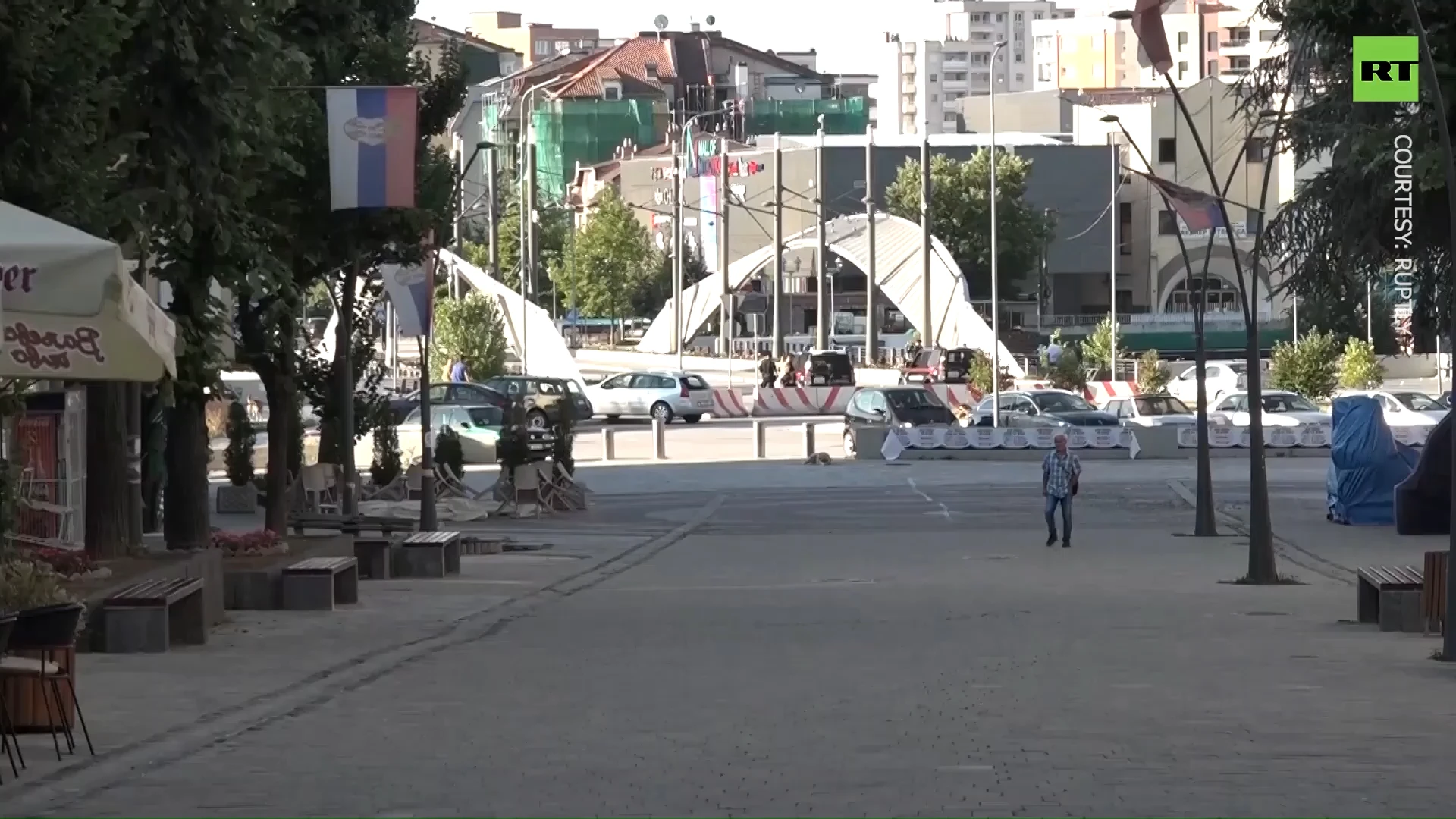 Mitrovica streets in northern Kosovo after tense night