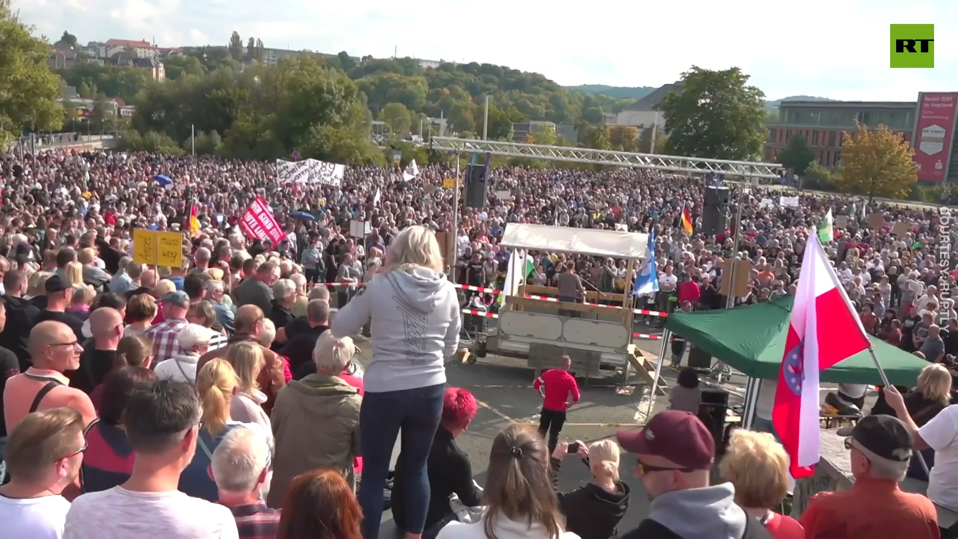 Thousands demand German govt resignation for its handling of energy crisis