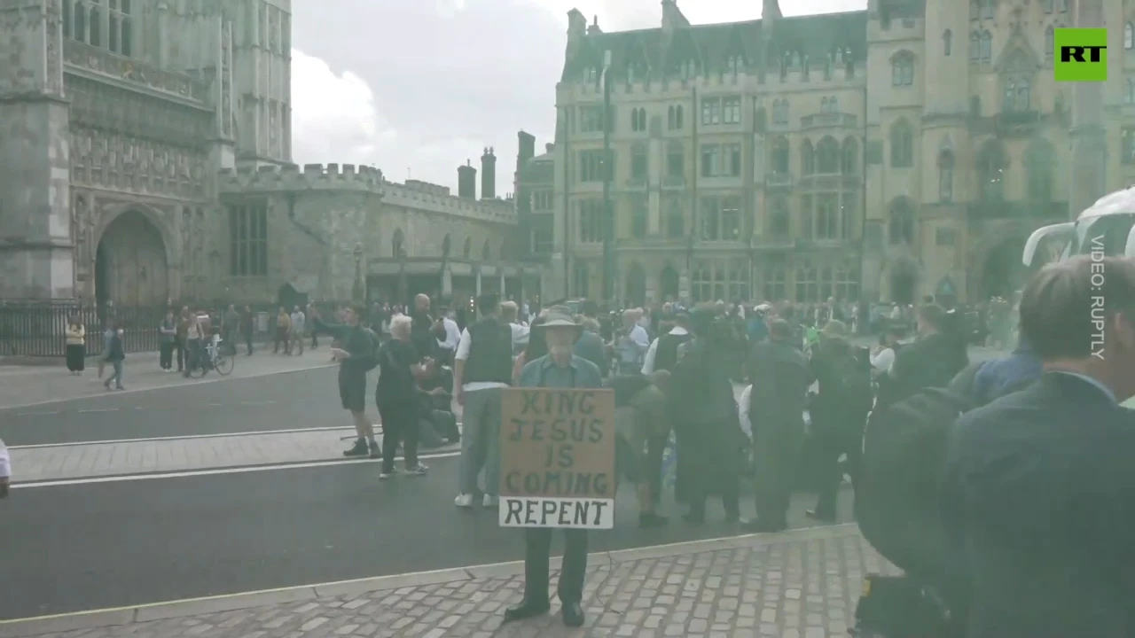 Climate activists block London street after Truss’ victory