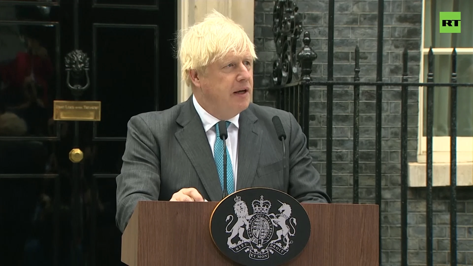 'Compassionate govt will get everyone through energy crisis' - BoJo in final speech